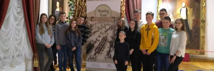 “Wspólny front” Wielkoformatowa gra planszowa w Kamieńcu Podolskim.
